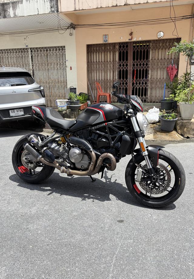 Ducati monster 821 ปี 2020