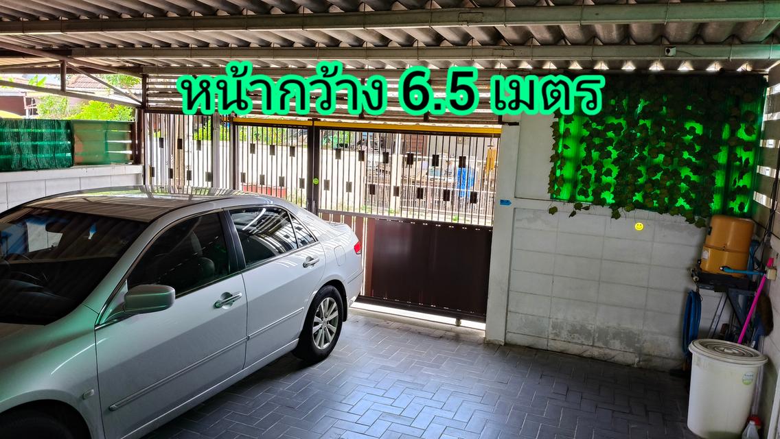 บ้านแฝดชั้นเดียว​ 32.5 วา​ ราคาคอนโด​ ติดถนน​ใหญ่​  พุทธมณฑล​สาย​2​ 5