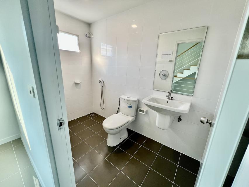 ขายอาคารพาณิชย์ 3 ชั้น ซอยกันตนา บางใหญ่ นนทบุรี 8