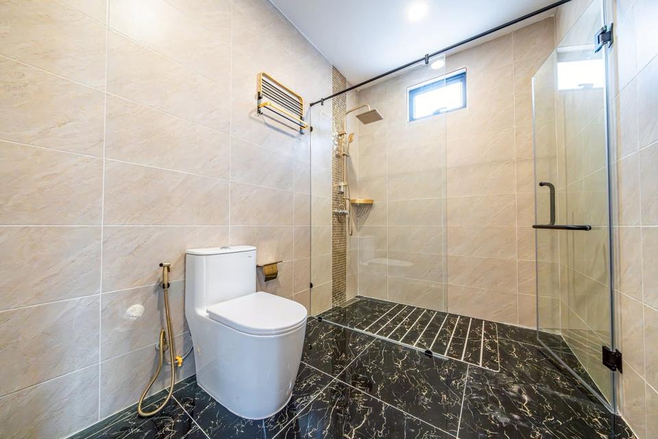 Pool villa style modern South Pattaya 19.9 million  14