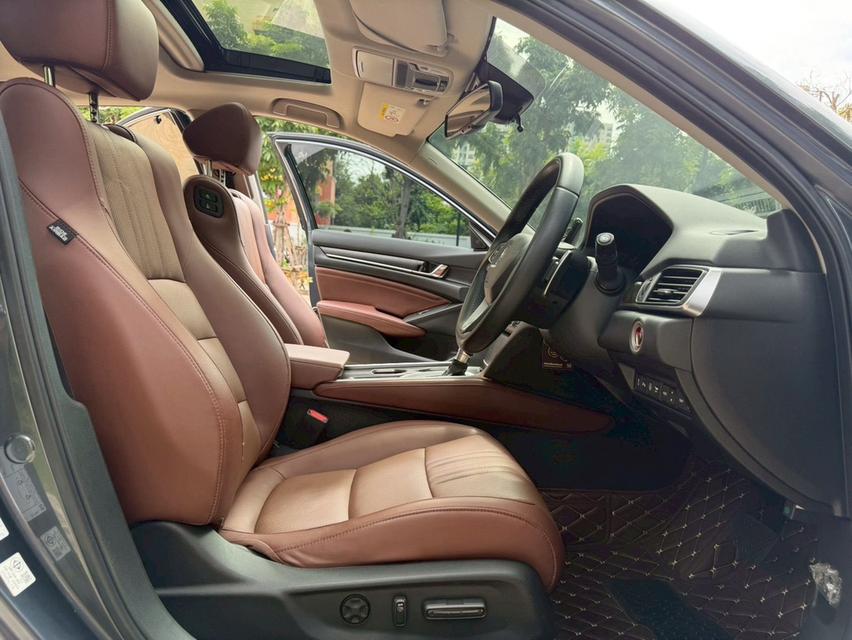 Honda Accord 2.0 eHEV TECH Top ปี 22 สีเทา 9