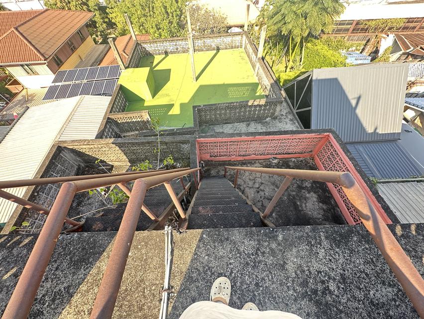 ขายตึกอาคารพาณิชย์ 3 ชั้น มีระเบียงเดินไปดาดฟ้า 6