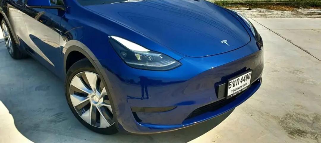 2022 TESLA model Y สีน้ำเงิน 3