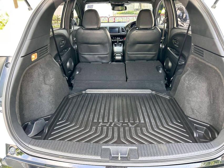 Honda HRV 1.8 RS เกียร์ Auto สีขาวมุก ตัว Top ปี 2019 (MNC) 15