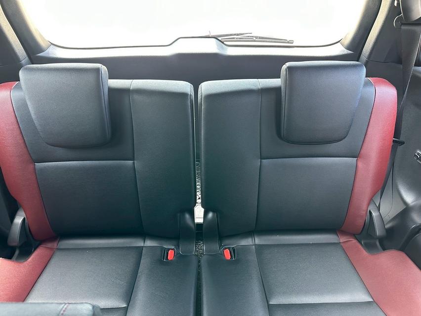TOYOTA FORTUNER Wagon 4dr Legender 7st Auto 6sp 2 WD 2.4DCT  ปี 2022  สีขาว 12