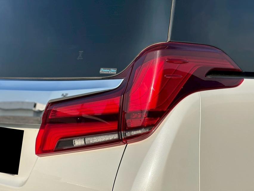 Toyota Alphard 2.5 SC Package รูปที่ 8