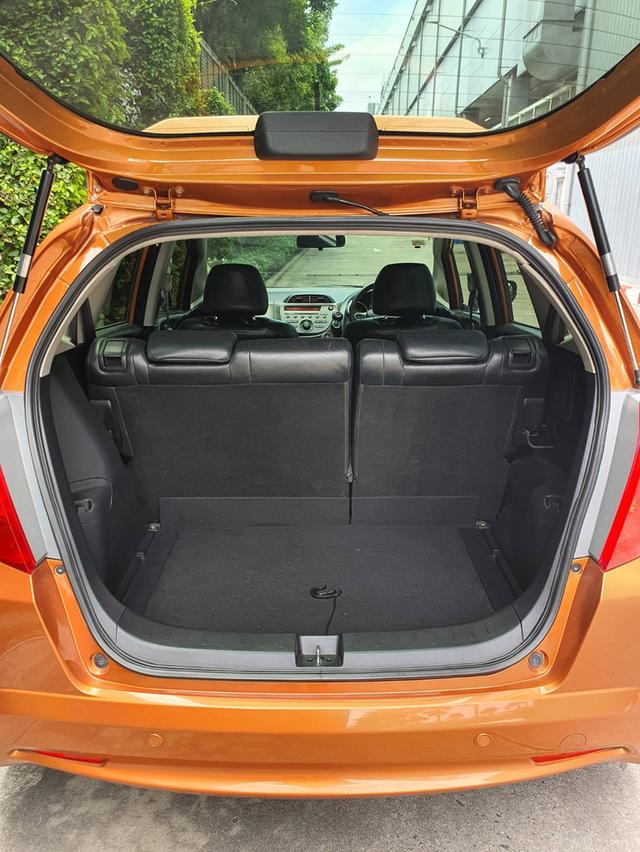Honda Jazz 1.5V(AS) ปี 2012 สีส้ม รถมือ 1 วิ่งน้อย 11