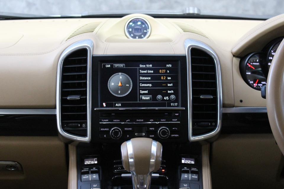 รหัสรถ JRS4701 📌 Porsche Cayenne S Hybrid ปี 2013 11