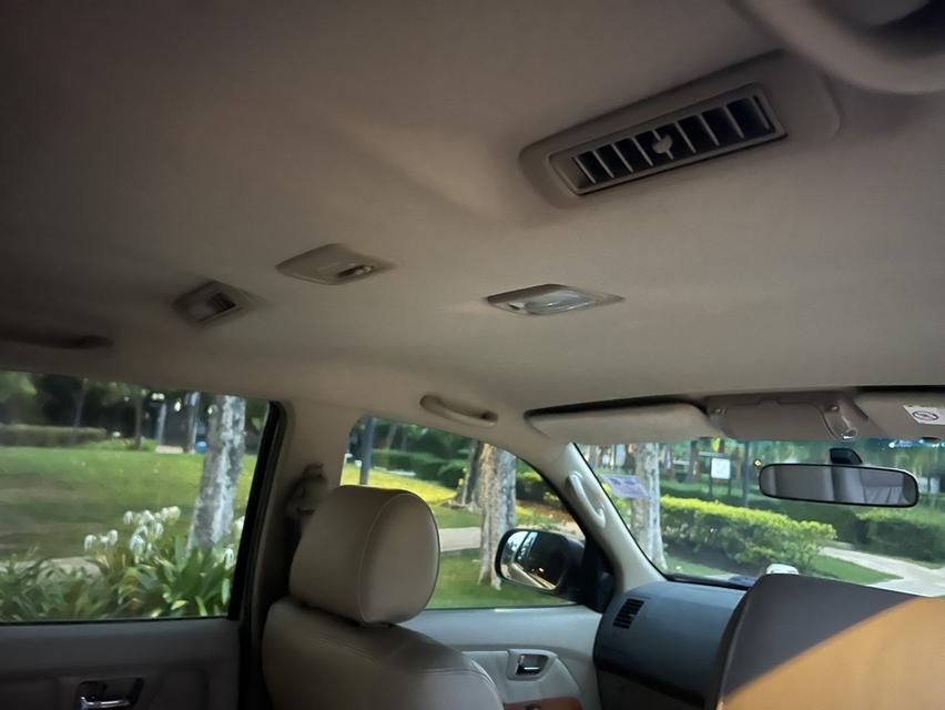 รถยนต์ Toyota Fortuner 3.0 V Auto ขับ2 ปี 2010 รูปที่ 9