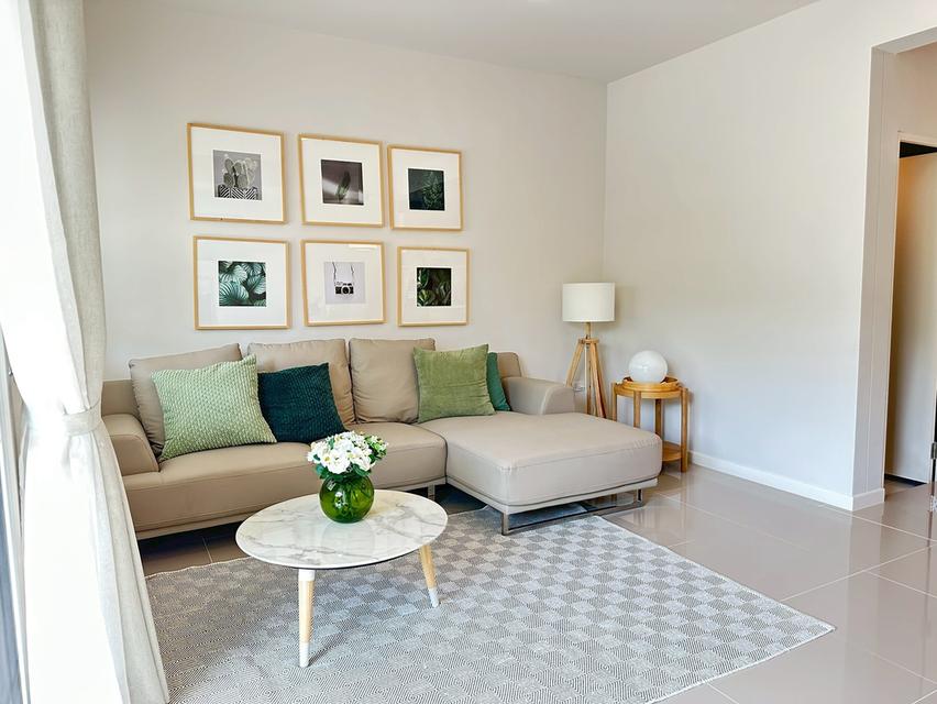 ให้เช่าทาวน์โฮมสองชั้น 2 ห้องนอน 3 ห้องน้ำ 1 ห้องรับแขก 1 ห้องครัว 1 ที่จอดรถ ขนาดที่ดิน 20 ตรว. พื้นที่ใช้สอย 89 ตรม. ให้เช่าราคา 20,000 8