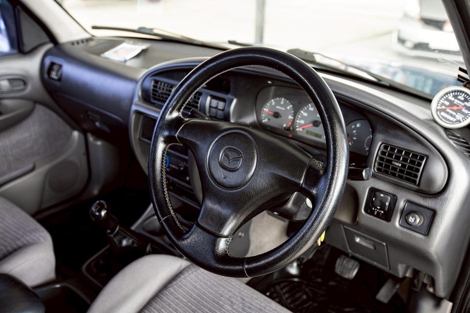 MAZDA Fighter 2.5 ดีเซล 4 ประตู ปี 2001 สีฟ้า สวยสภาพดี 13