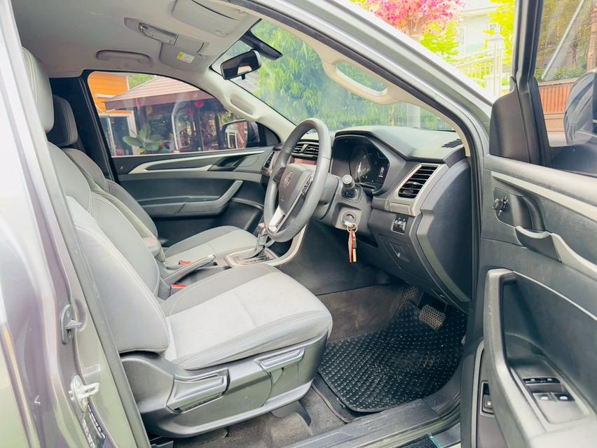 ~MG EXTENDER GIANT CAB รุ่นGRAND D AUTO เครื่อง 2.0cc.เกียร์AUTO กระจังหน้าเก่า ปี 2023 ~รถมือเดียว ไมล์แท้100%คะ  8