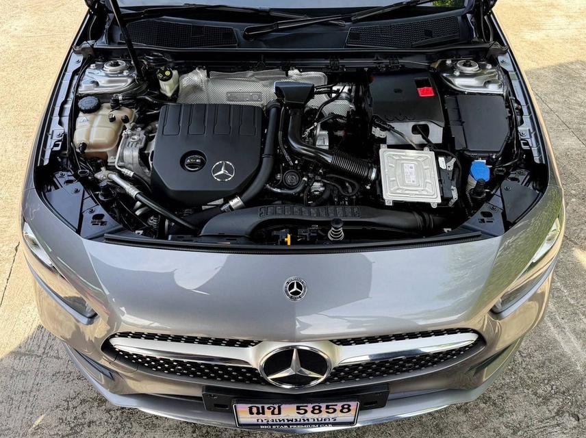 2020 BENZ A200 AMG รถสวยสภาพป้ายแดง รถวิ่งน้อยเพียง 68,XXX กม เข้าศูนย์ทุกระยะ ไม่มีอุบัติเหตุครับ รูปที่ 14