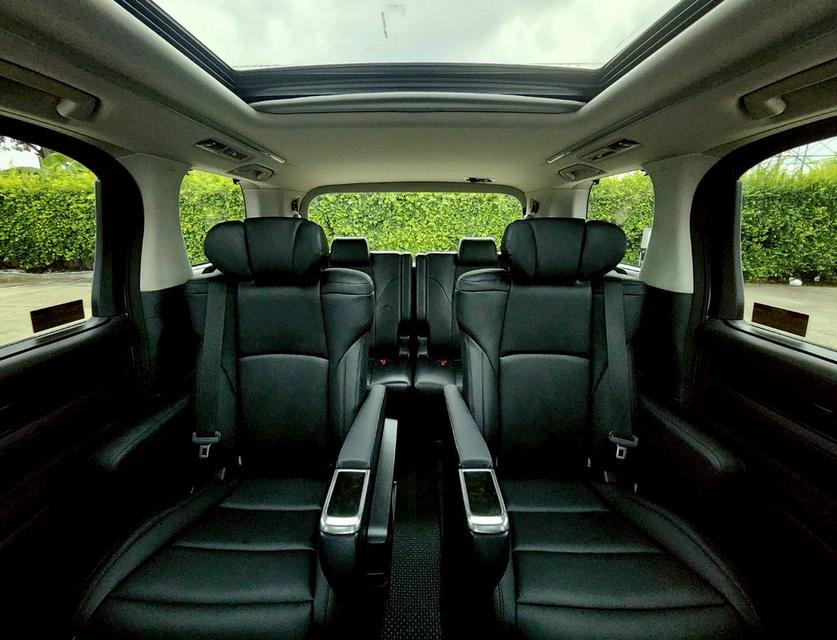 รหัสรถ PEAT522 🚐🚙TOYOTA VELLFIRE รถศูนย์ไทย TOP เบนซิน 9