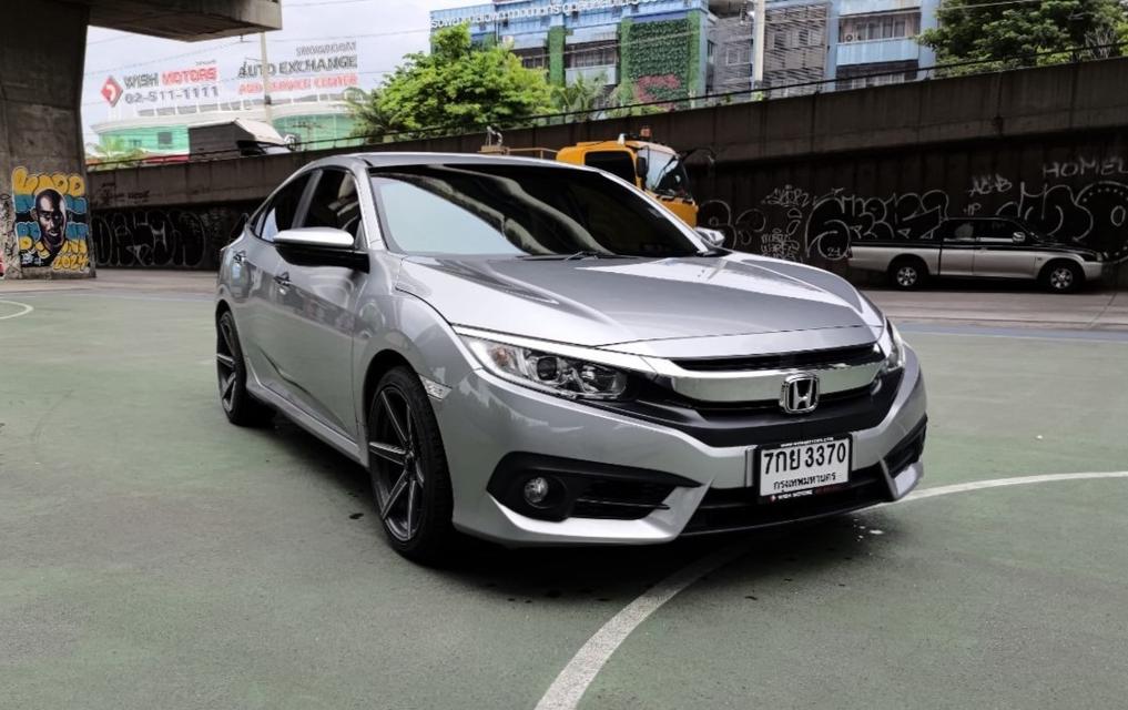 Honda Civic FC 1.8 EL ปี 2018 2