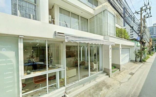 MRT ห้วยขวาง 340ม.อาคารพาณิชย์ให้เช่า ชั้น2 อาคาร 4ชั้น 1 น้ำ 100 ตร.ม.รัชดาภิเษก 10-18 เดอะสตรีท รัชดา 1.3 กม. 6