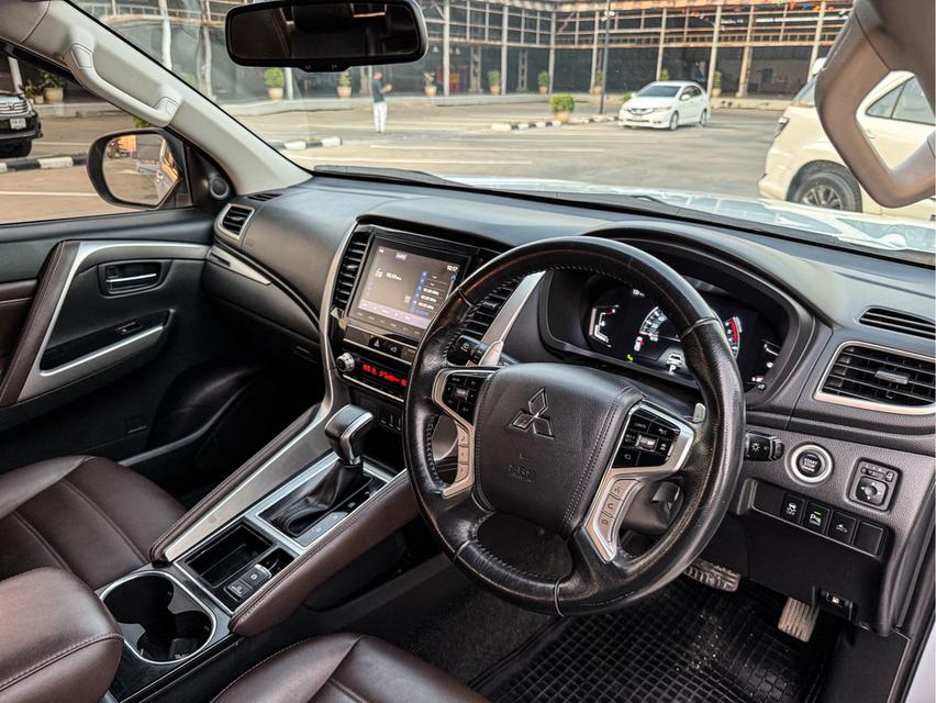 ขาย Mitsubishi Pajero 2.4GT ปี21 10