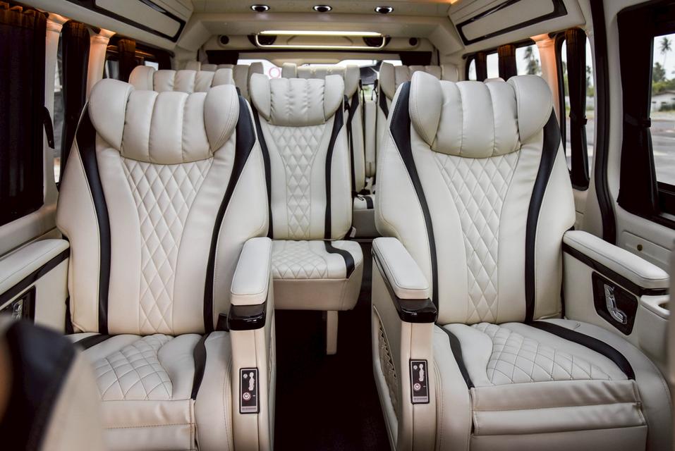 รหัสรถ CBL6791 TOYOTA COMMUTER 2.8 AT 2021 16