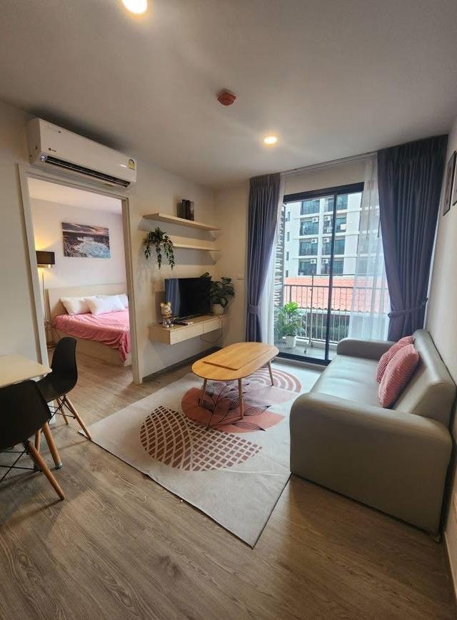 Dolce Lasalle condominium 3 rd floor 3