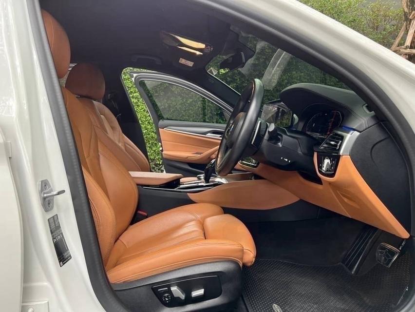 (แจ้งรหัสรถ AP9999) BMW 520d M Sport LCI (G30) 2021 รูปที่ 13
