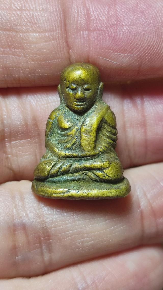 พระเครื่องเนื้อเก่า พระบ้าน