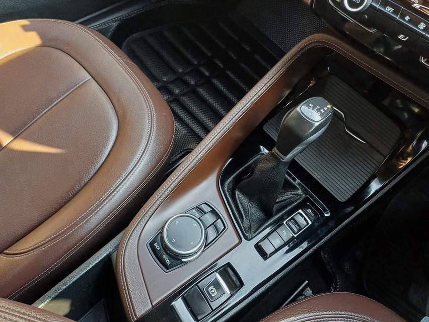ลดราคา!!! ปี2017 BMW X1 M SPORT ดีเซล รถมือเดียวออกห้าง รูปที่ 10