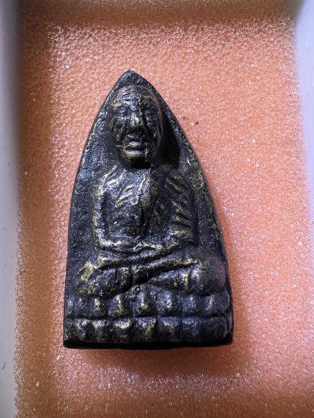 หลวงปู่ทวดออกวัดคอกหมูสภาพพอสวย