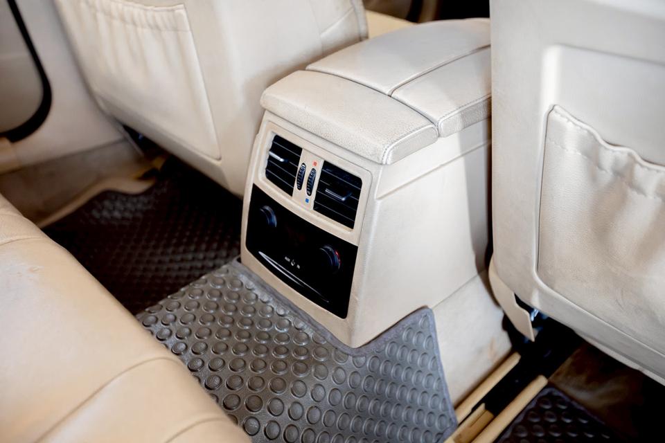 Bmw 525i ปี 2008 สีดำ มือเดียวป้ายแดง สวยสภาพดี 18