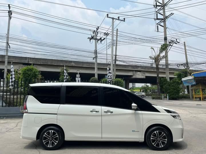 ขายต่อ Nissan Serena 4