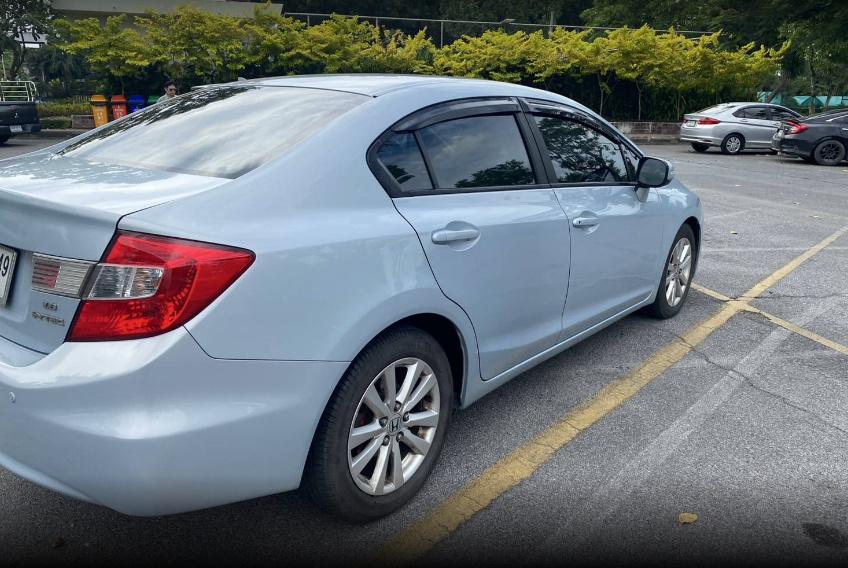 HONDA CIVIC 1.8E ปี2012 3