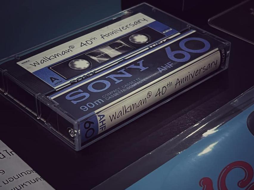 Sony Walkman NW-A100TPS 40th Anniversary Walkman ศูนย์ไทย สภาพสวยมาก เหมาะแก่การสะสม ใครหารีบจัด เพียง 11,900 บาท  1
