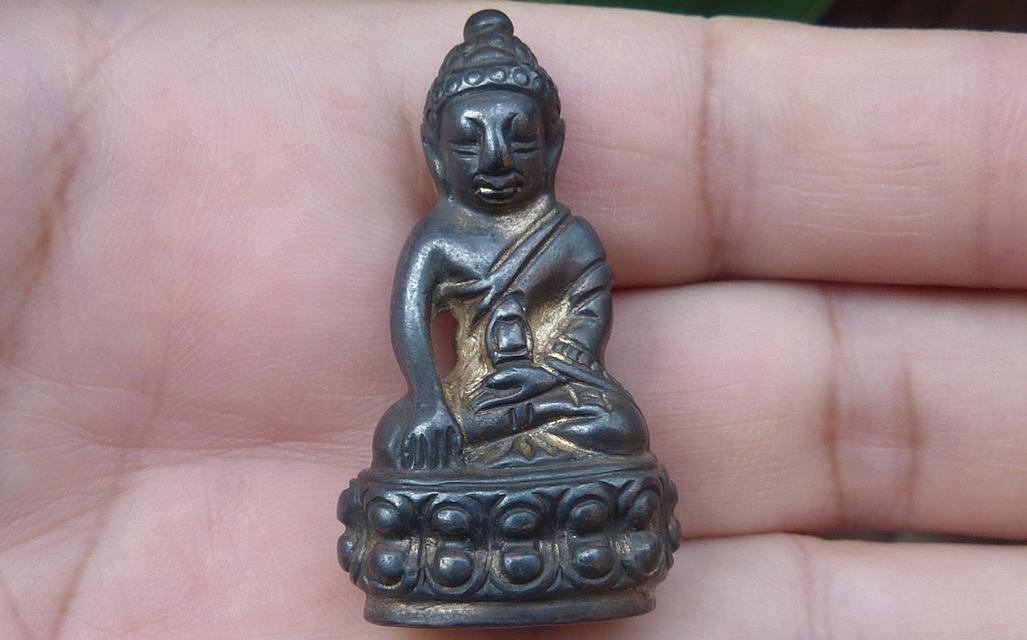 พระกริ่งปวเรศ