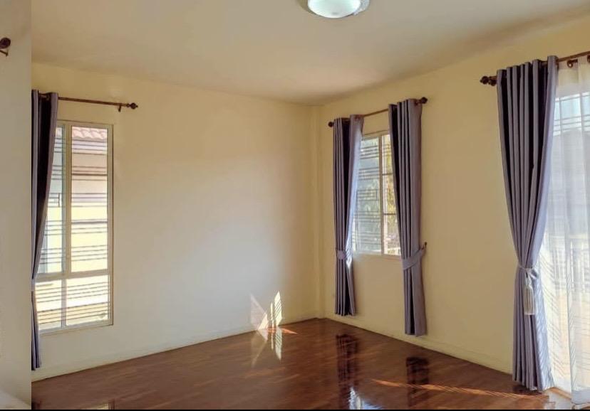 U1410 ให้เช่าบ้านเดี่ยว 2 ชั้น ย้านศาลายา บ้านหลังใหญ่ รีโนเวทใหม่ทั้งหลัง เหมาะสำหรับอยู่เป็นครอบครัวใหญ่ หรือผู้ที่ต้องการบ้านสำหรับเก็บของ, ค้าขายอ 3