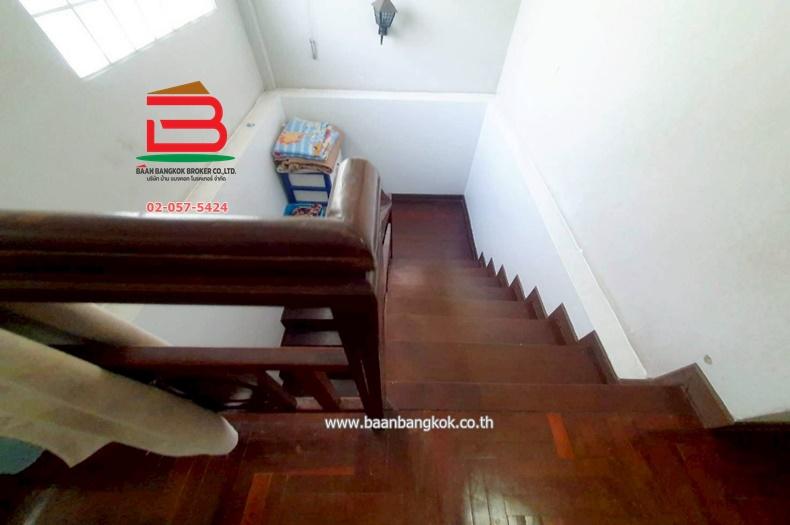 บ้านเดี่ยว หมู่บ้าน ศรีมีนวิลเลจ (ซ.ราษฎร์อุทิศ 40) เนื้อที่ 51 ตรว. ใกล้ตลาดมีนบุรี ถนนราษร์อุทิศ แขวงมีนบุรี เขตมีนบุรี กรุงเทพมหานคร 7