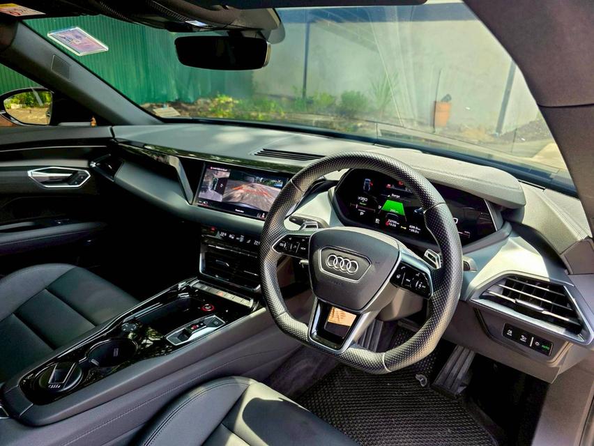 Audi e-tron GT 2021 10