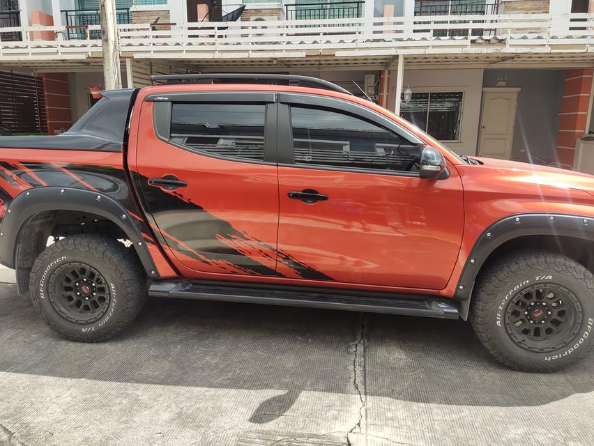 Mitsubishi Triton 2.4 4WD ปี21