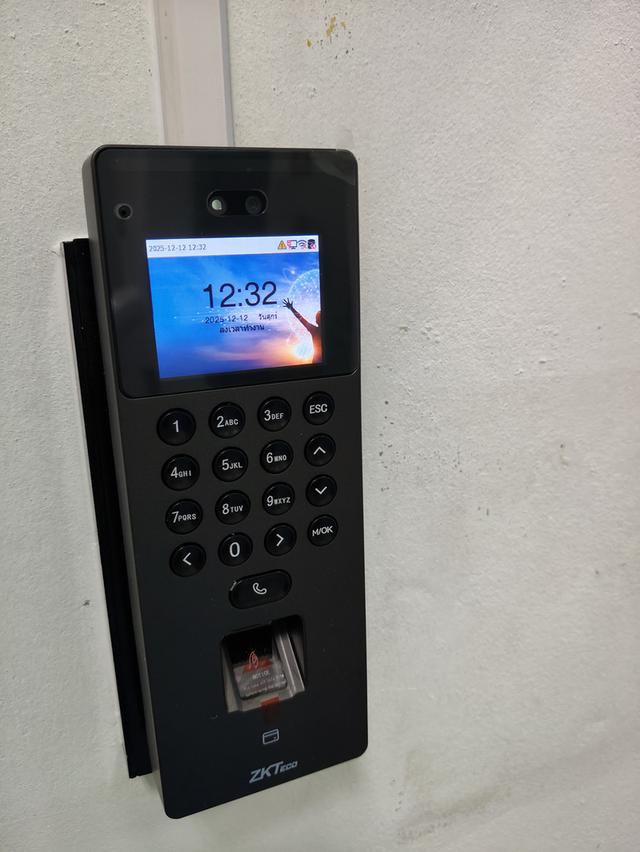 เครื่องสแกนลายนิ้วมือ