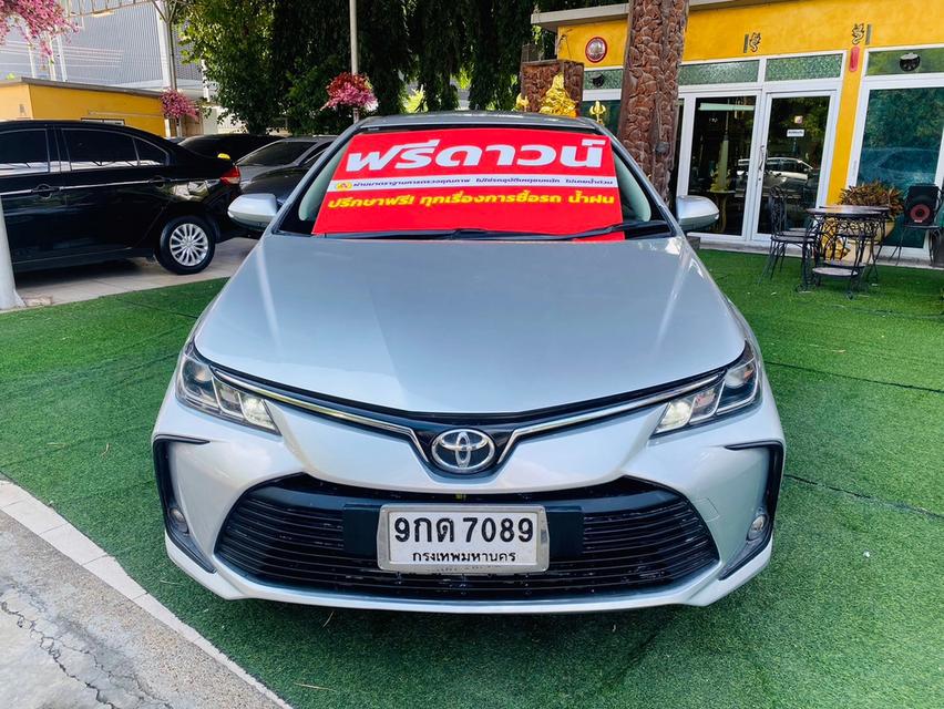 TOYOTA  ALTIS 1.6 Limo ปี 2019 ฟรีดาวน์ ออกรถ O บาท