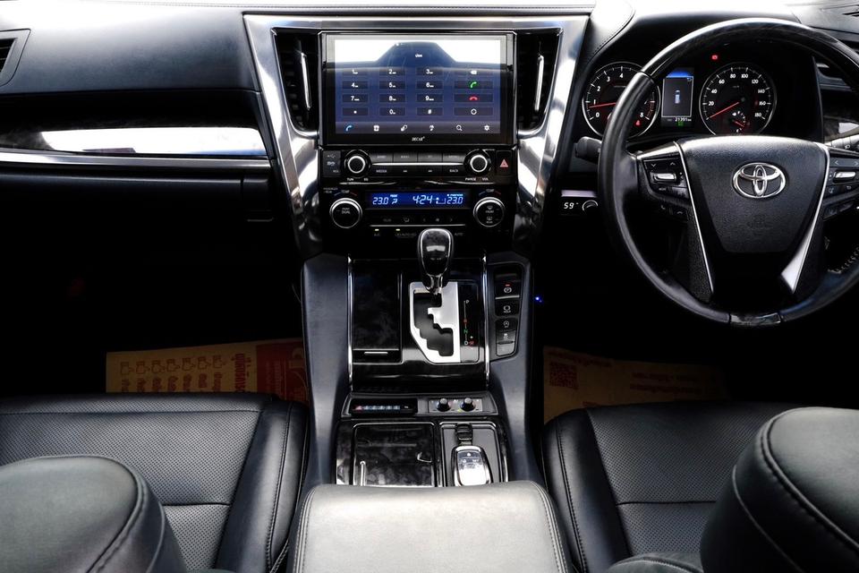 OYOTA Alphard 3.5L SC Package เครื่องยนต์: เบนซิน   เกียร์: ออโต้  ปี: 2022   สี: ขาว  ไมล์แท้: 2x,xxx กม 3