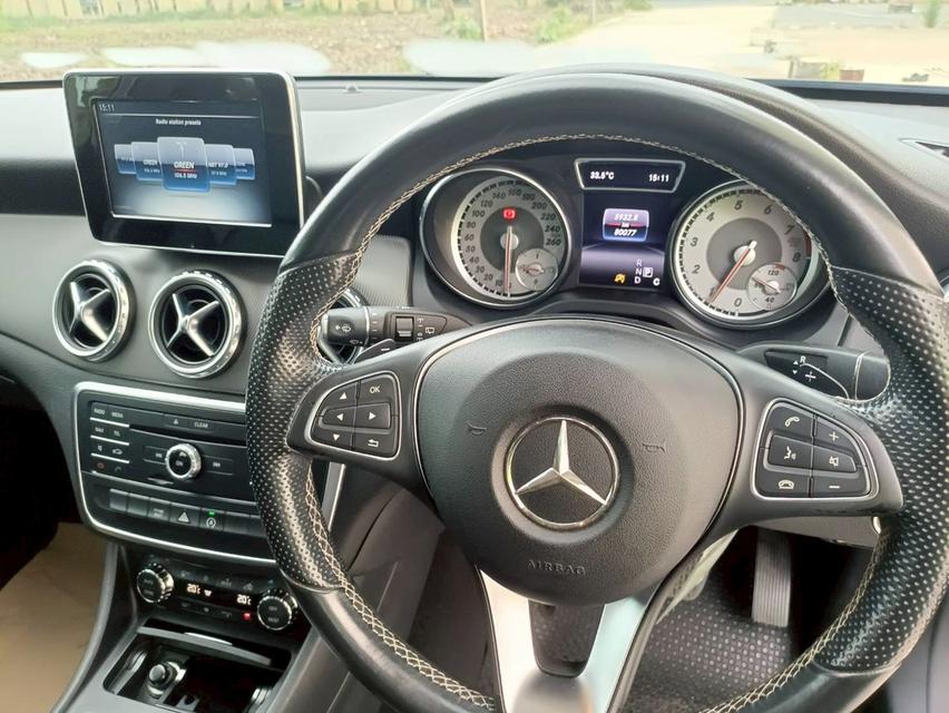 Mercedes Benz GLA200 ปี 2016. ไมล์ 8x,xxx km 12