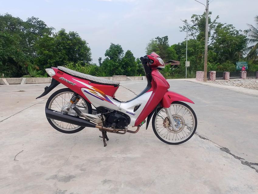 ขายเวฟ 125  เอกสารชุดโอนครบ ราคา19000 ภาษี 70 รถลูก 57  เครื่องฟิตใหม่ รถขี่ได้ปกติ ขายตามสภาพย้ำว่าตามสภาพ รถอยู่จังหวัดอุทัยธานี สนใจสอบถามได้ค่ะ