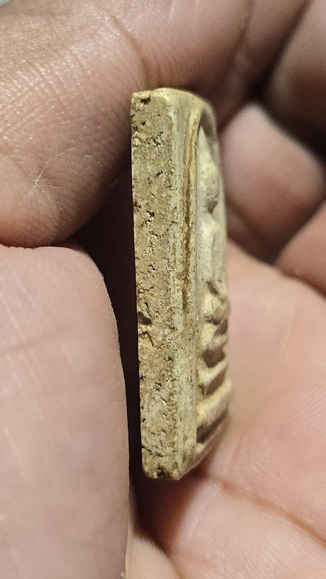 พระสมเด็จ พิมพ์เกศบัวตูม 4