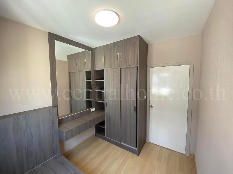 ทาวน์โฮม ดิ เอสเซนส์ ชัยพฤกษ์ - วงแหวน แปลงริม เฟอร์ครบพร้อมอยู่ 12