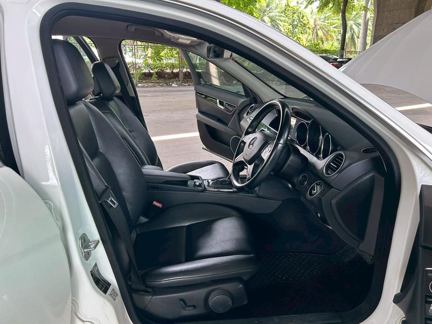 🚗 2013 Mercedes-Benz C200 CGI BE AT รูปที่ 15