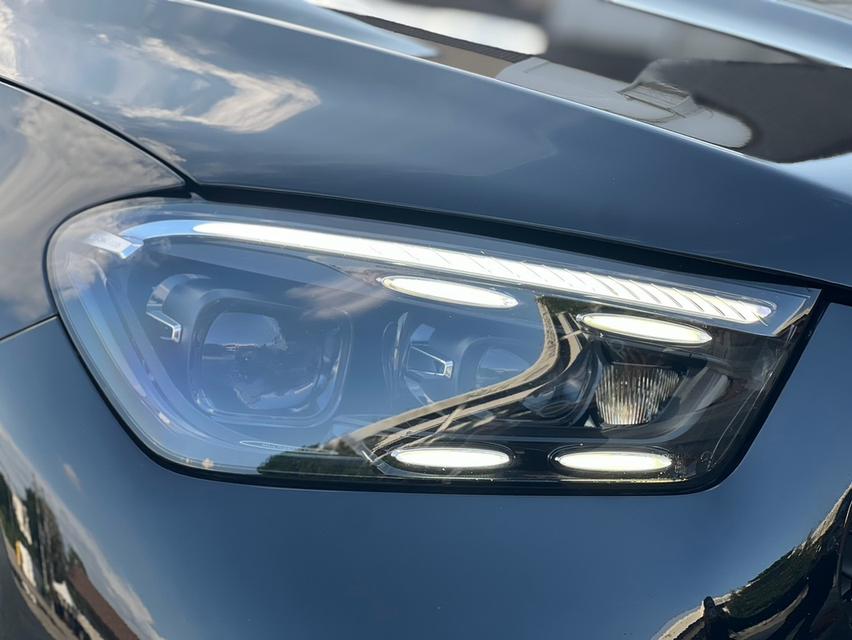 Mercedes-Benz GLE300d AMG 4MATIC Dynamic Facelift 2023 จด 2025 สีดำ มี MBSP หมด 16122028 รูปที่ 3