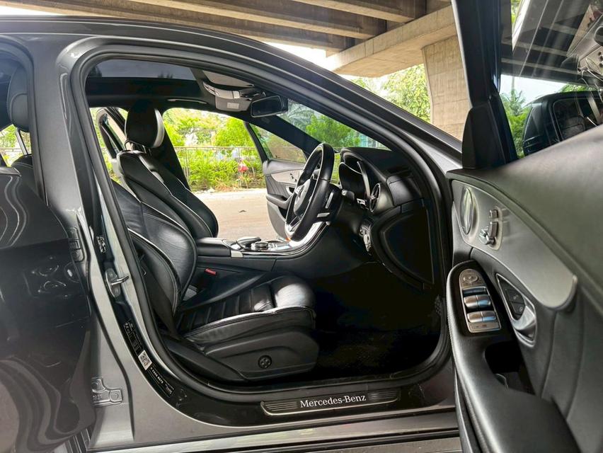 Mercedes-Benz C350e 2.0 W205 AMG Dynamic Sedan Plug-in Hybrid AT ปี 2019 14
