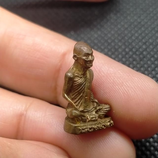 0176 หลวงพ่อเดิม รุ่นเมตตา บารมี ออกวัดไพศาลี รูปที่ 4