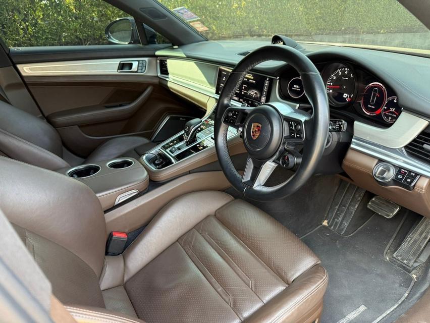 Porsche Panamera 4S เครื่องยนต์เบนซินล้วน ปี 2017 10