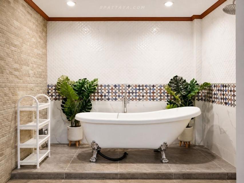For Rent / For Sale — Large Private Pool Villa near Chak Ngaew Chinese Market and Phoenix Golf Course 200sqw 800sqm 5 bedrooms 5 bathrooms 8