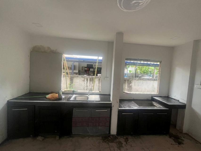 ขายบ้านเดี่ยว 2 ชั้น หมู่บ้านชลลดา บางบัวทอง รีโนเวททั้งหลัง ถ.บางกรวย-ไทรน้อย ใกล้รถไฟฟ้า MRT สายสีม่วง สถานีคลองบางไผ่ 8